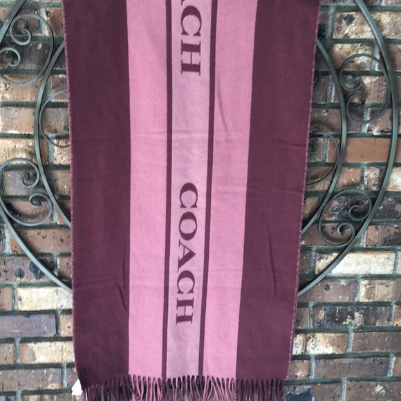 Coach 60 inch shawl/wrap - Picture 2 of 10